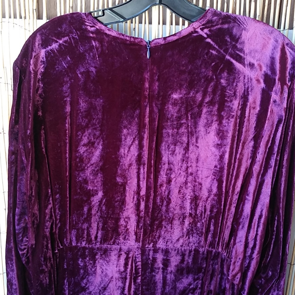 Vintage 80's look Purple Velvet Midi dress. Plus S - Picture 8 of 9